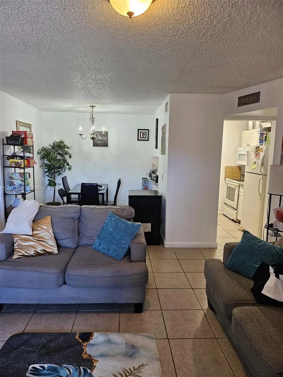 1838 Abbey Rd #208 West Palm Beach, FL 33415