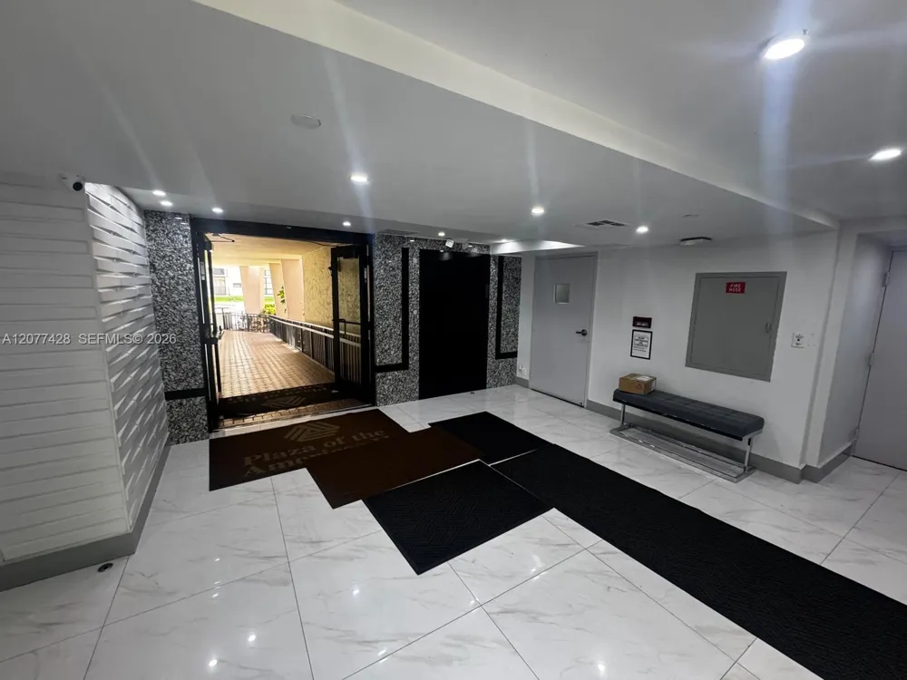 16919 Bay Rd #108 Sunny Isles Beach, FL 33160