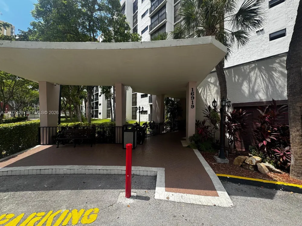 16919 Bay Rd #108 Sunny Isles Beach, FL 33160