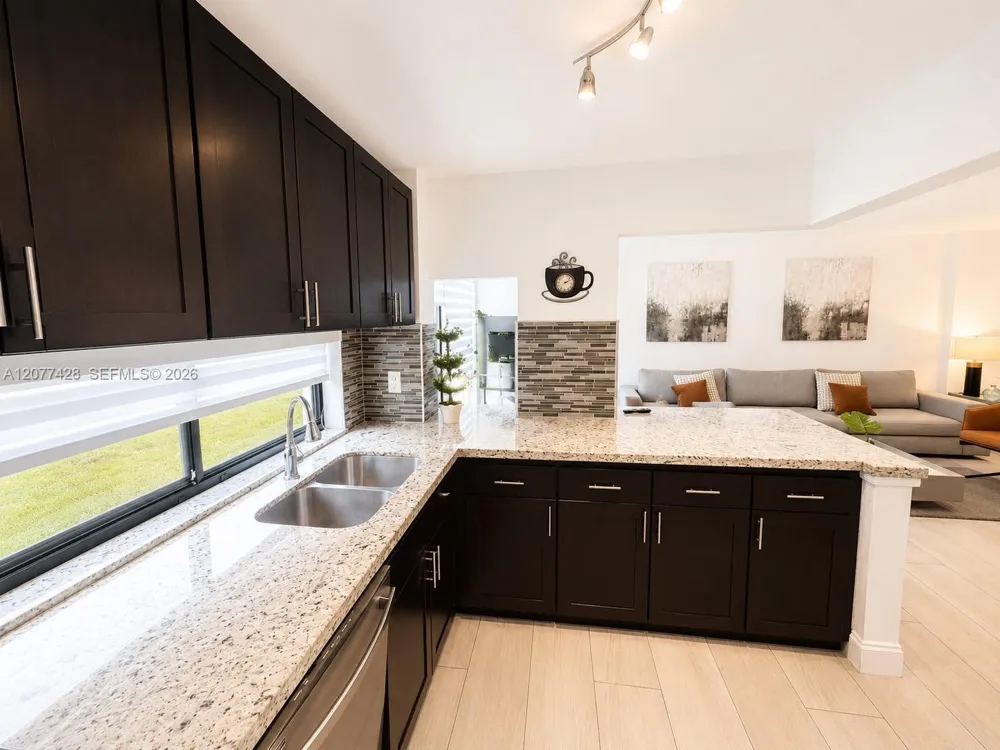 16919 Bay Rd #108 Sunny Isles Beach, FL 33160