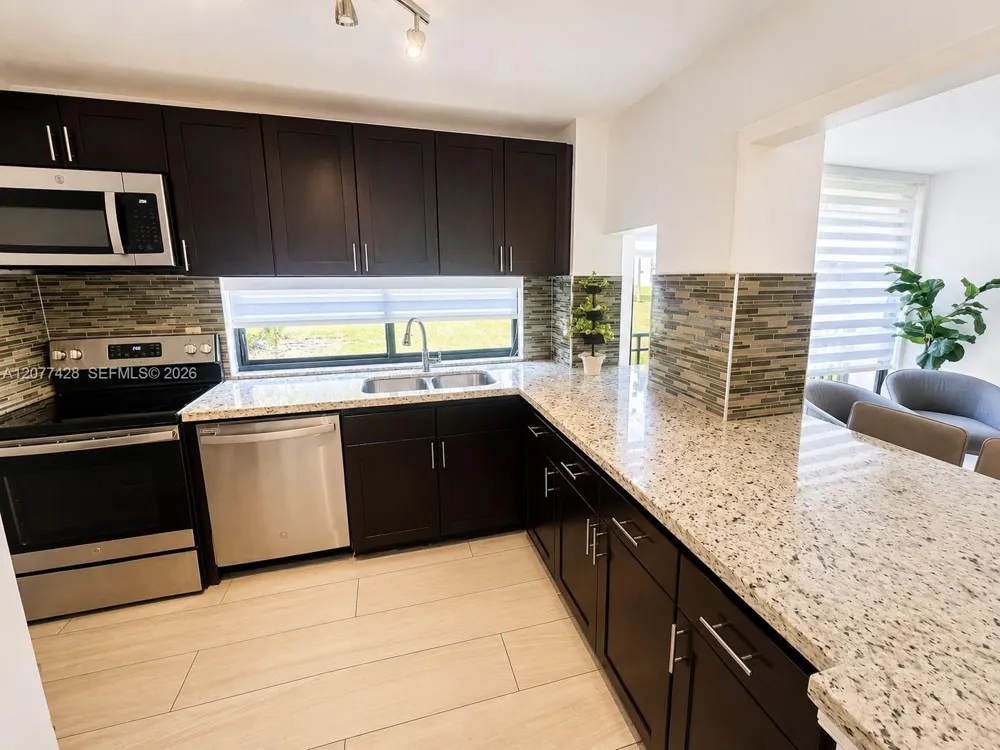 16919 Bay Rd #108 Sunny Isles Beach, FL 33160