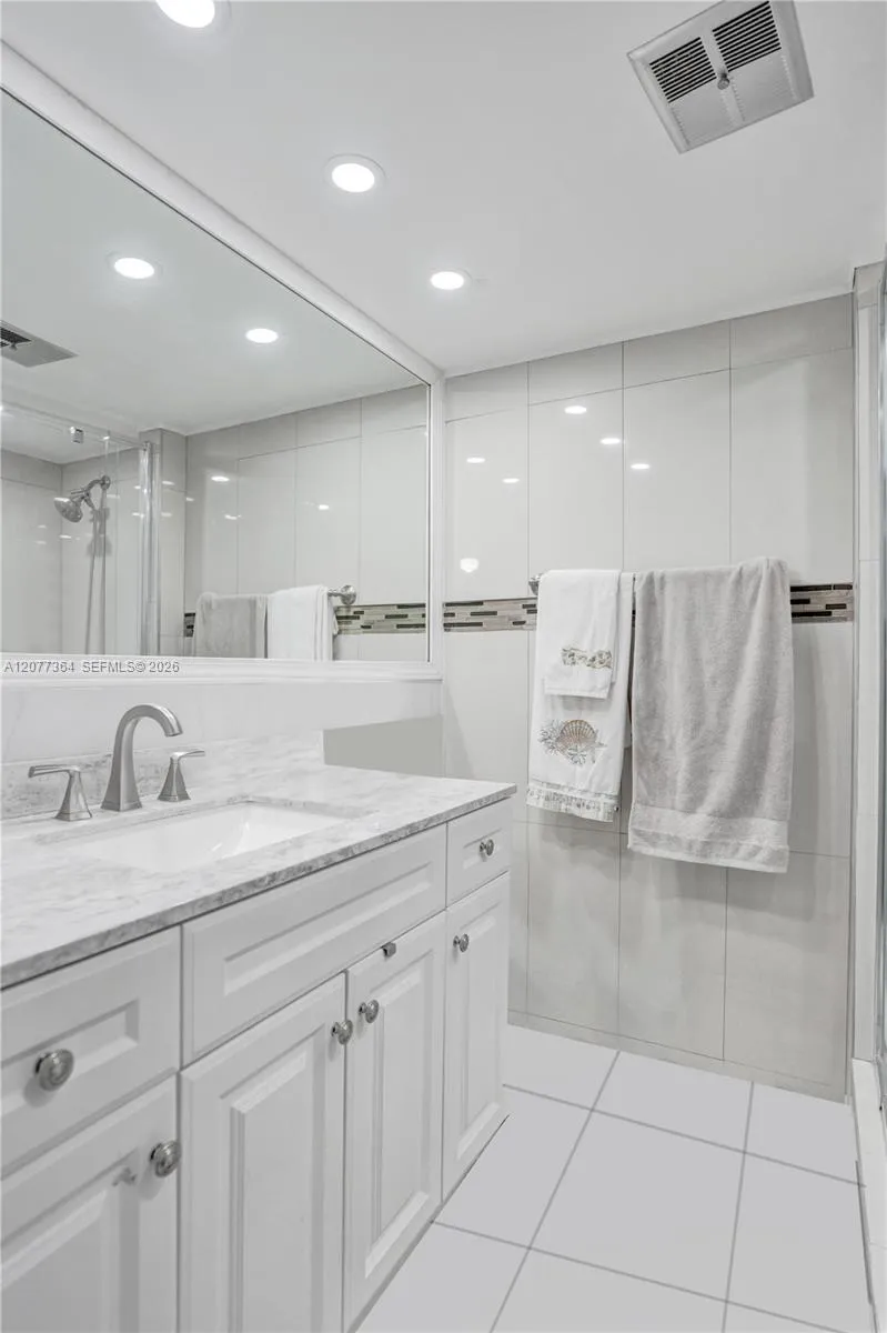 5961 NW 61st Ave #310 Tamarac, FL 33319