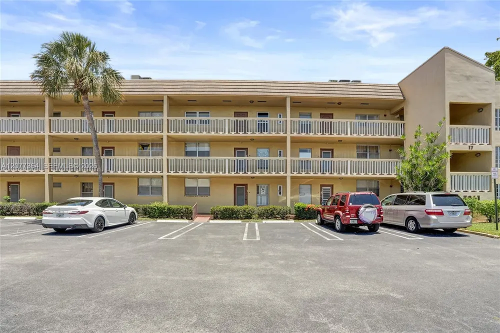 5961 NW 61st Ave #310 Tamarac, FL 33319