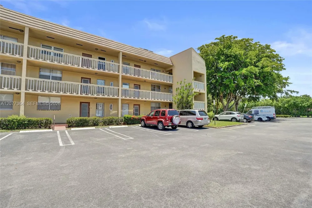 5961 NW 61st Ave #310 Tamarac, FL 33319