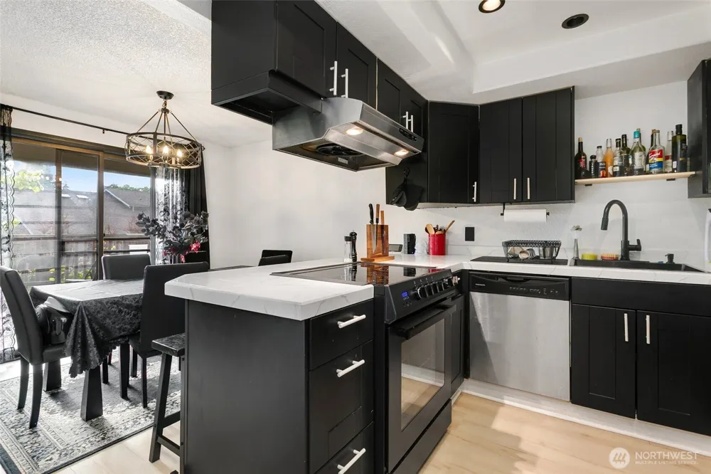 19205 40th Avenue W #B5 Lynnwood, WA 98036