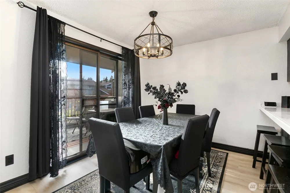 19205 40th Avenue W #B5 Lynnwood, WA 98036