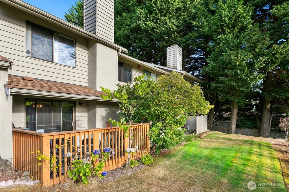19205 40th Avenue W #B5 Lynnwood, WA 98036