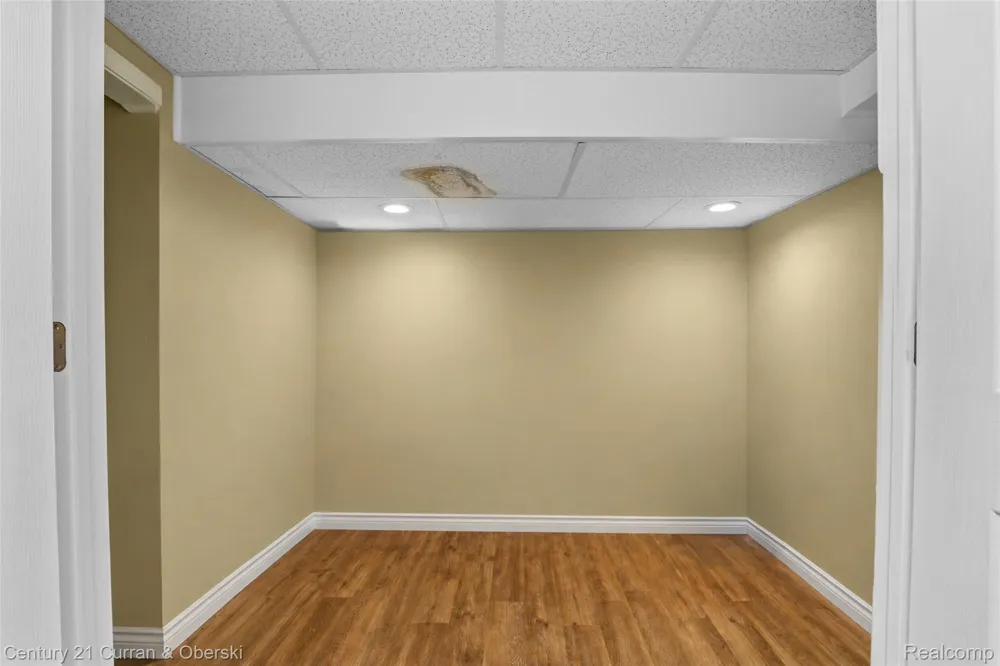 18285 Outer Drive Dearborn City, MI 48128