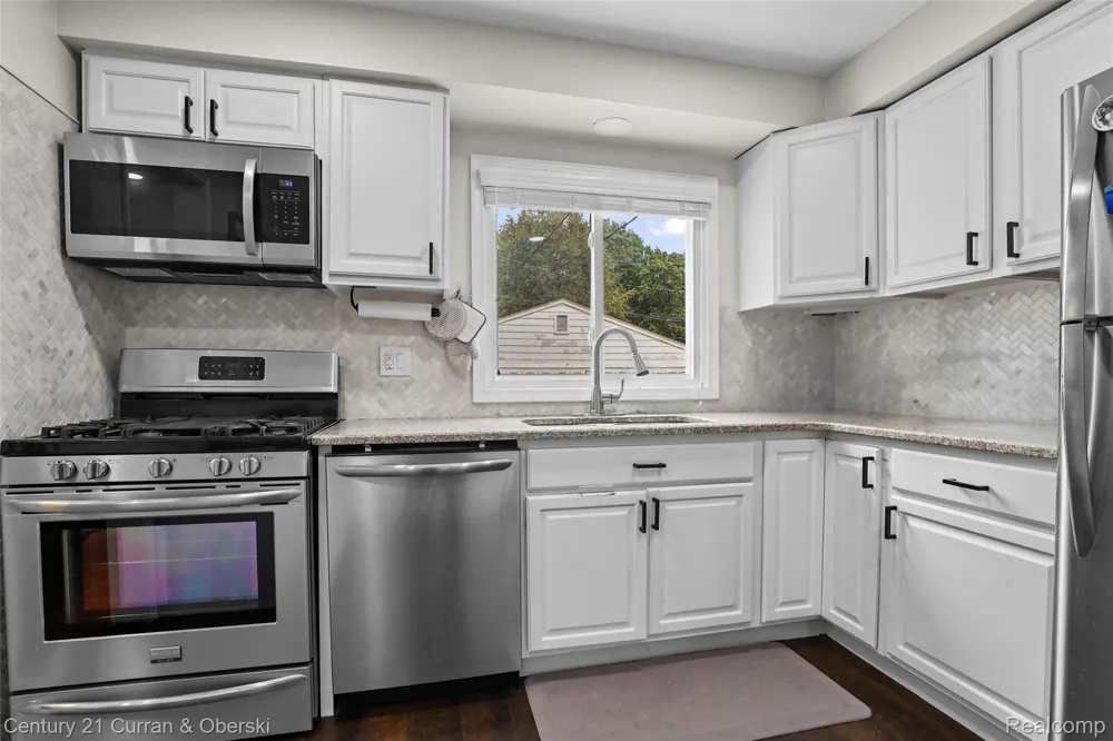 18285 Outer Drive Dearborn City, MI 48128