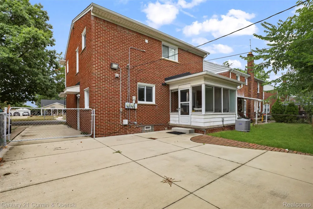18285 Outer Drive Dearborn City, MI 48128