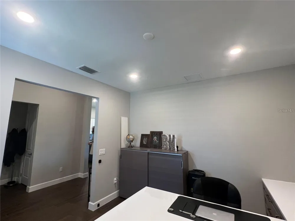 817 SEASCAPE PLACE Sarasota, FL 34240