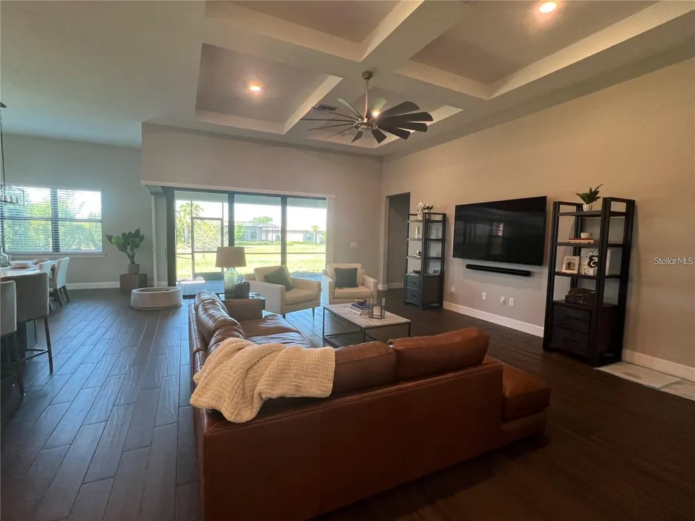 817 SEASCAPE PLACE Sarasota, FL 34240