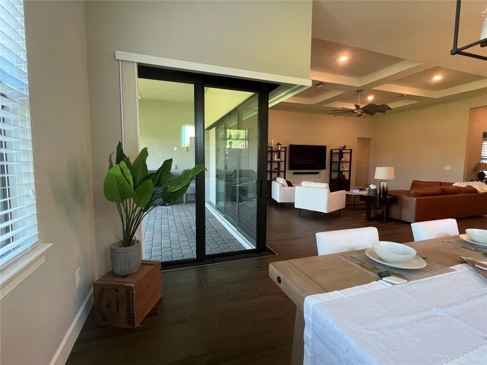 817 SEASCAPE PLACE Sarasota, FL 34240