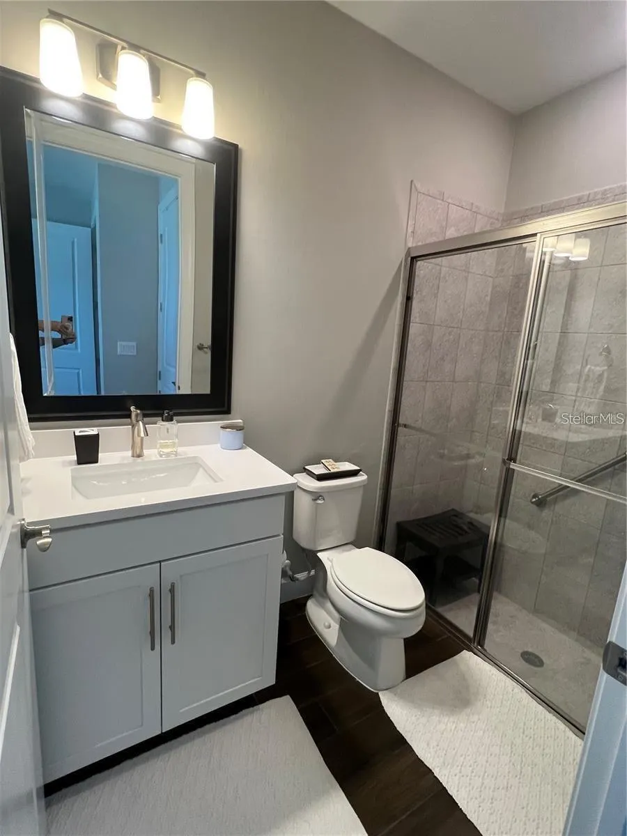 817 SEASCAPE PLACE Sarasota, FL 34240