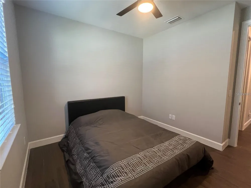 817 SEASCAPE PLACE Sarasota, FL 34240