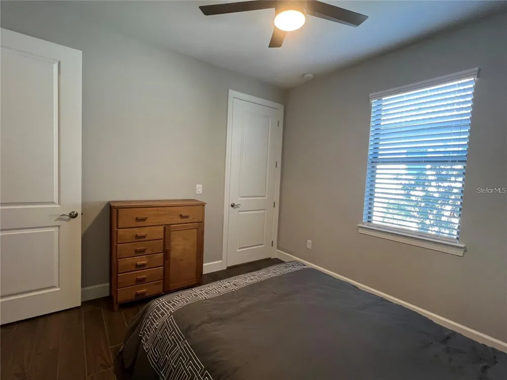 817 SEASCAPE PLACE Sarasota, FL 34240