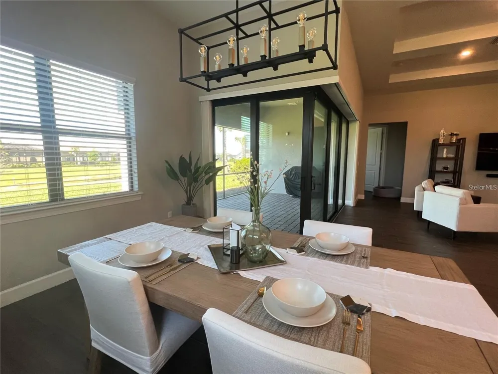 817 SEASCAPE PLACE Sarasota, FL 34240