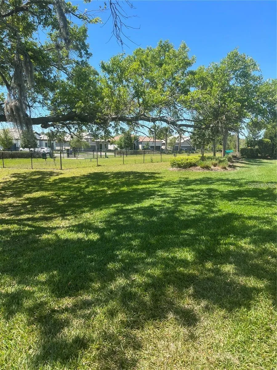 817 SEASCAPE PLACE Sarasota, FL 34240