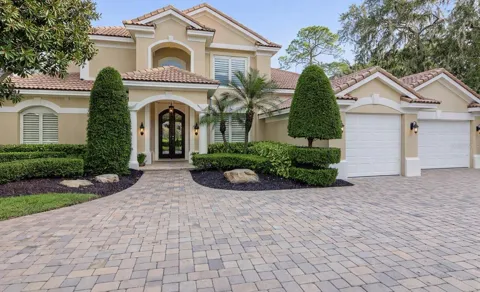 222 SAINT JAMES PARK