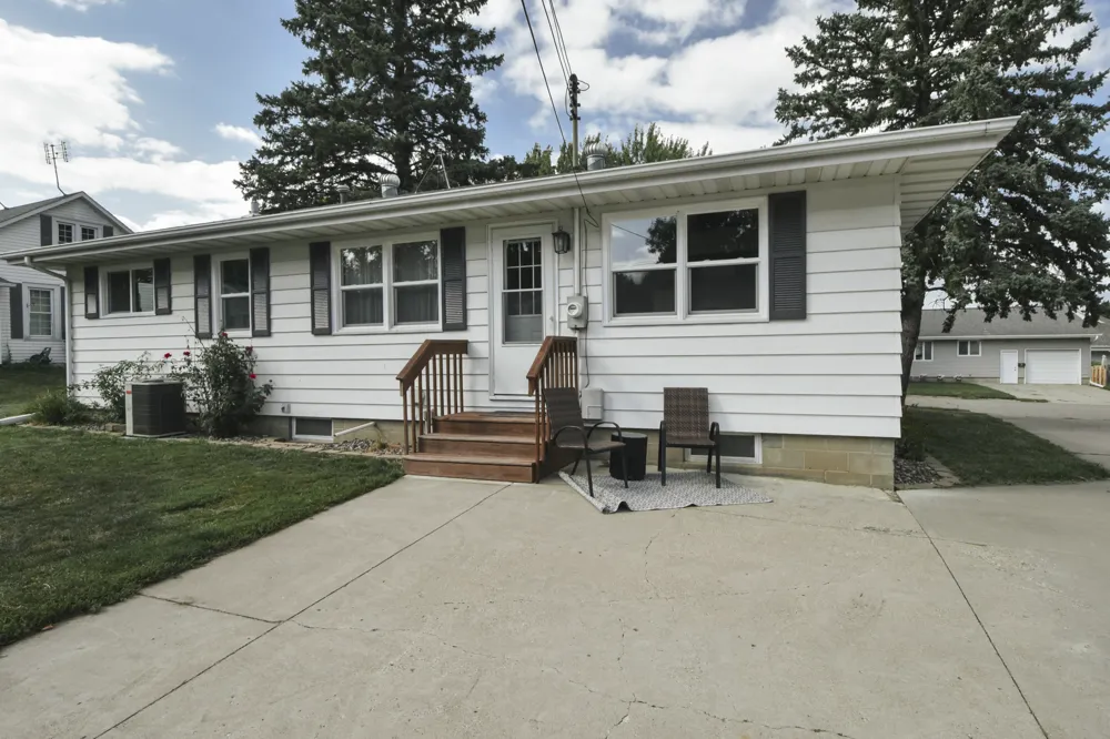 567 W 5th Street Zumbrota, MN 55992