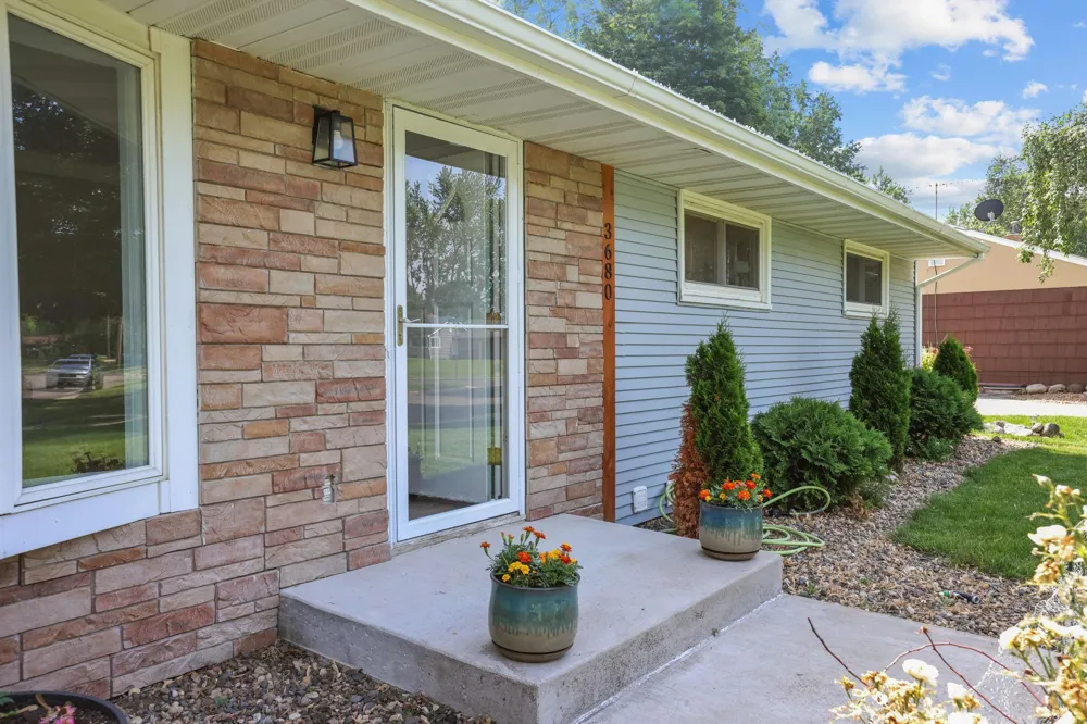 3680 Fairlane Street White Bear Lake, MN 55110