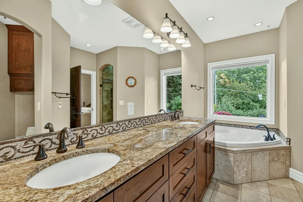 2130 Arlen Court SW Rochester, MN 55902