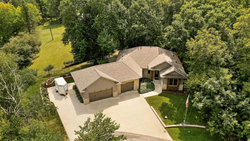 2130 Arlen Court SW Rochester, MN 55902