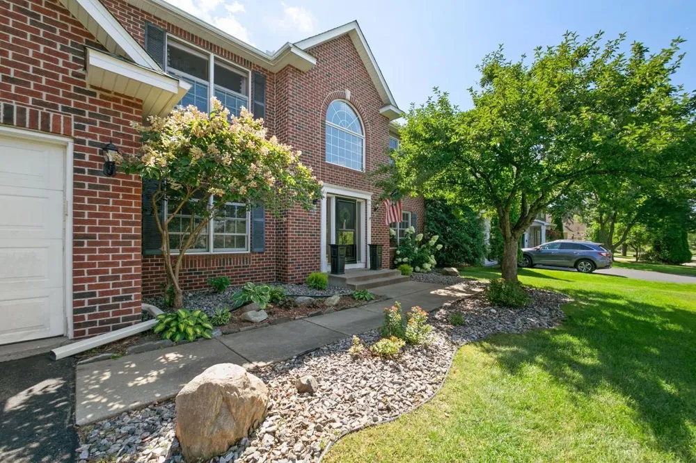 13200 Crolly Path Rosemount, MN 55068