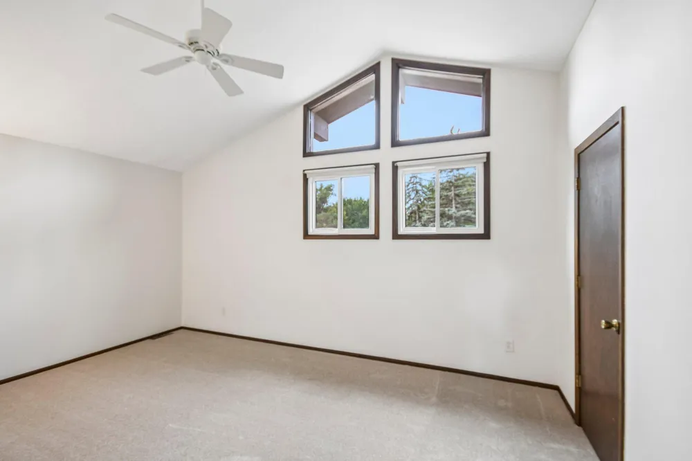 1748 Mcknight Road #24 Maplewood, MN 55109