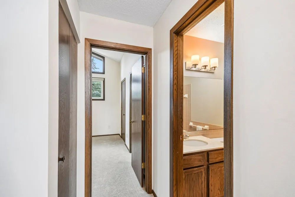 1748 Mcknight Road #24 Maplewood, MN 55109