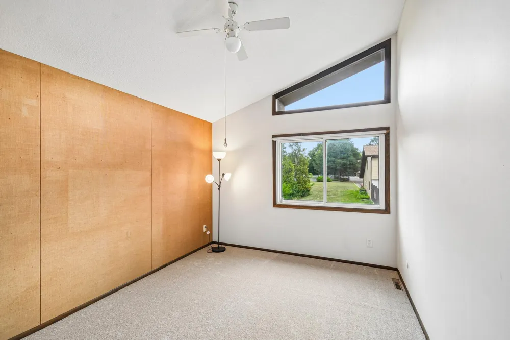1748 Mcknight Road #24 Maplewood, MN 55109