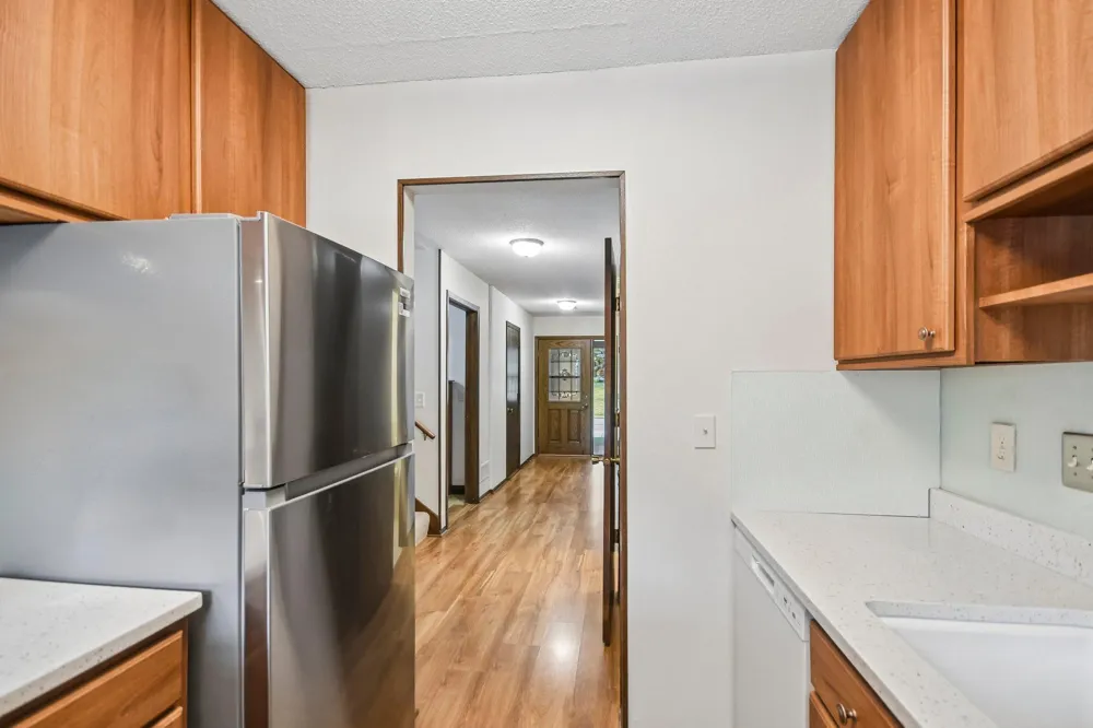 1748 Mcknight Road #24 Maplewood, MN 55109