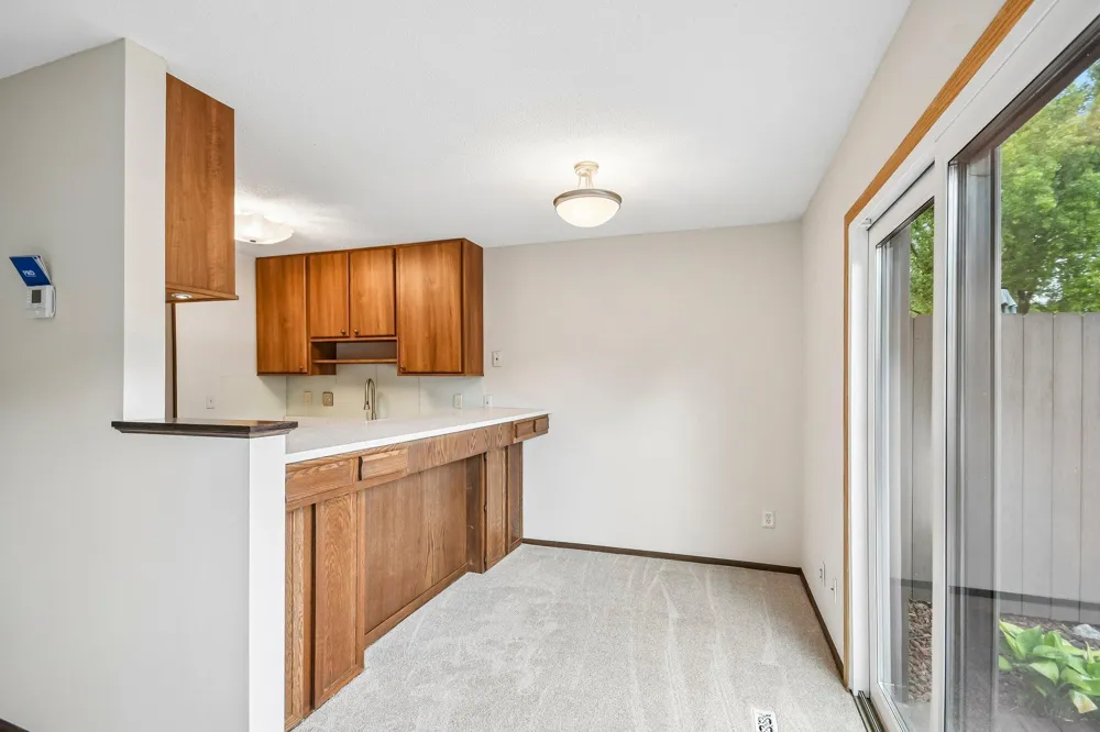 1748 Mcknight Road #24 Maplewood, MN 55109