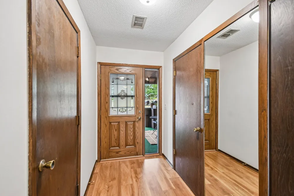 1748 Mcknight Road #24 Maplewood, MN 55109
