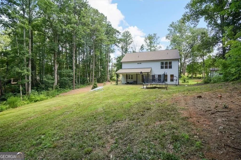 1335 County Line RD NW Acworth, GA 30101