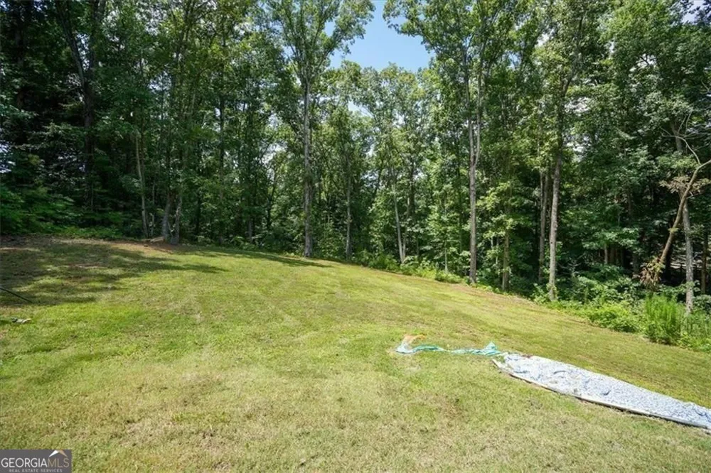 1335 County Line RD NW Acworth, GA 30101