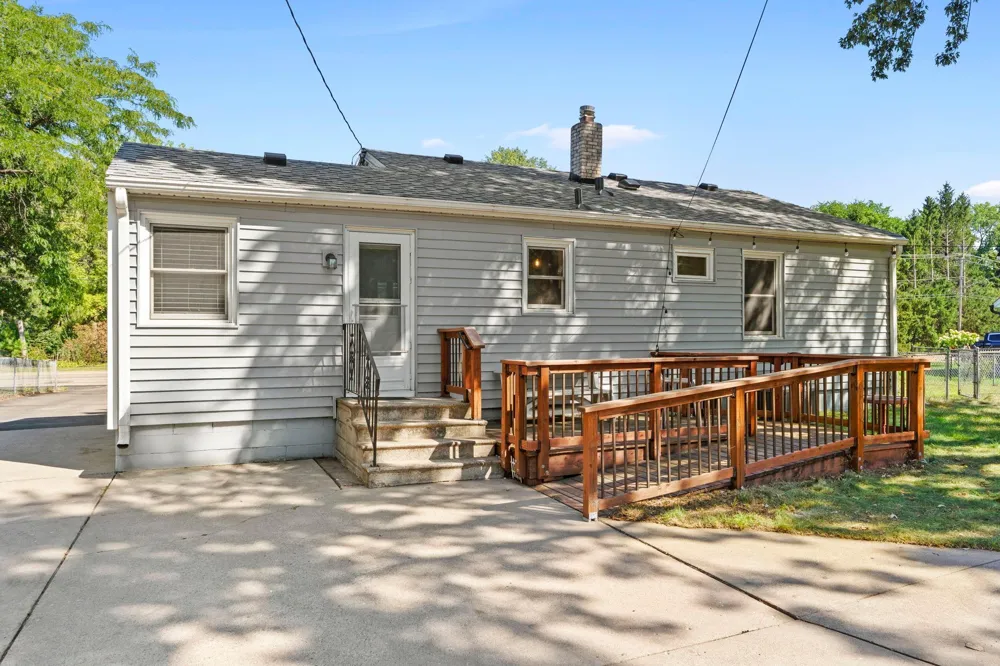 5911 Hodgson Road Shoreview, MN 55126
