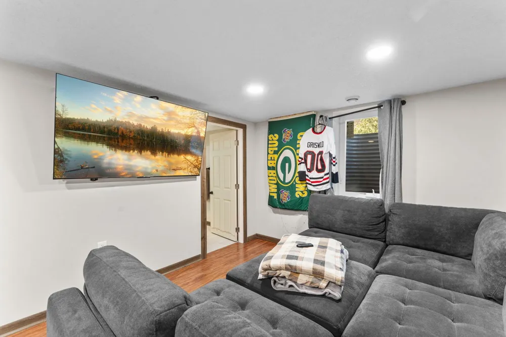 5911 Hodgson Road Shoreview, MN 55126