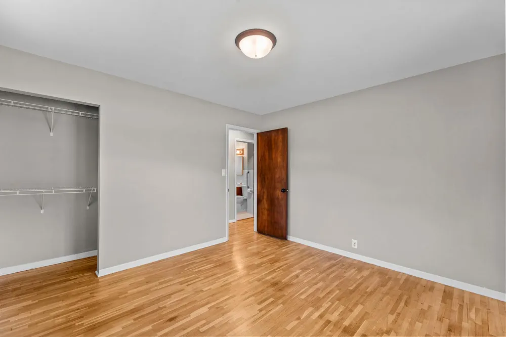 5911 Hodgson Road Shoreview, MN 55126