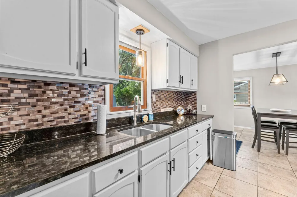 5911 Hodgson Road Shoreview, MN 55126