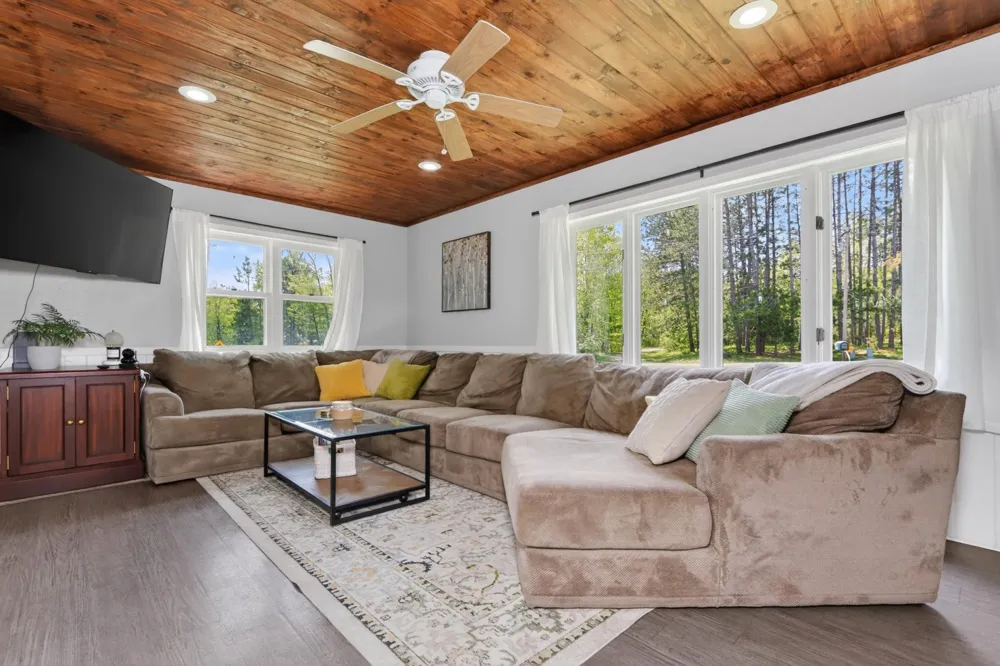 21020 River Road Grand Rapids, MN 55744