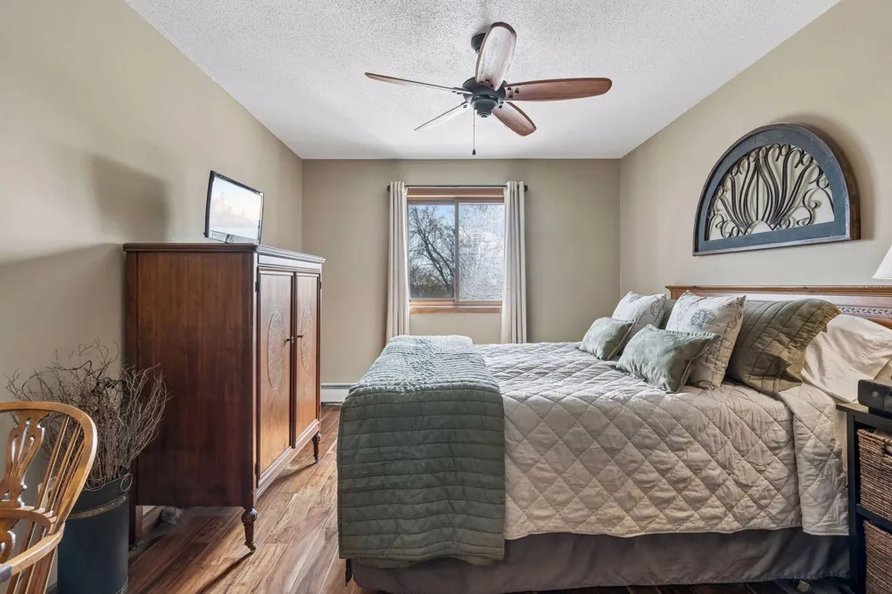 3155 Old Highway 8 #306 Roseville, MN 55418