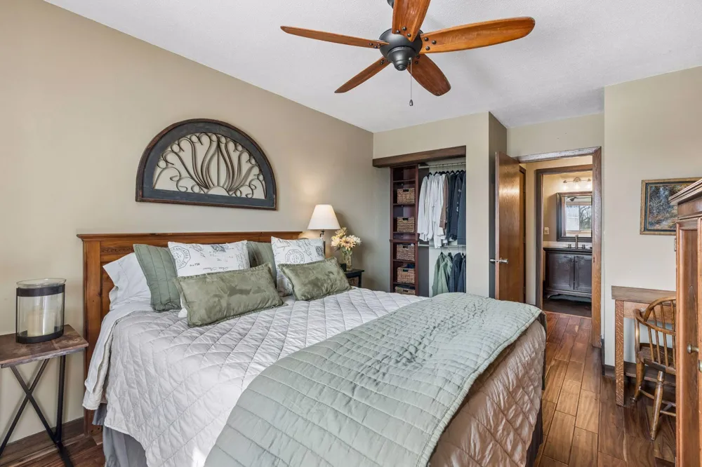 3155 Old Highway 8 #306 Roseville, MN 55418