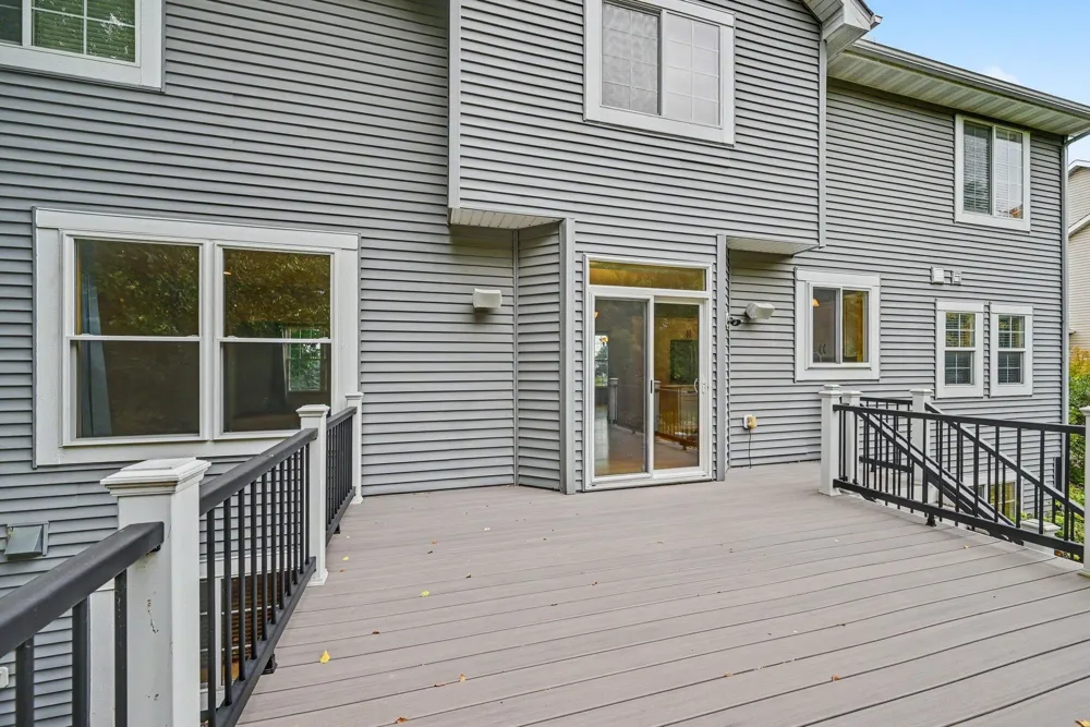 6034 Summit Curve S Cottage Grove, MN 55016