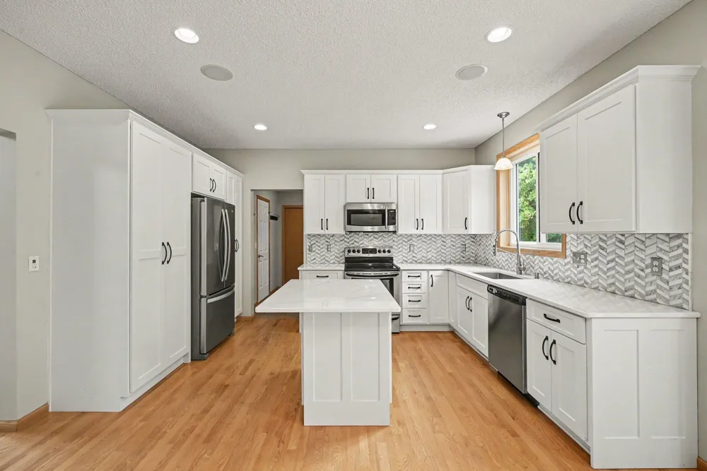6034 Summit Curve S Cottage Grove, MN 55016