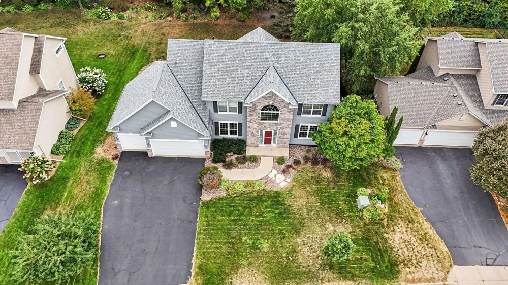 6034 Summit Curve S Cottage Grove, MN 55016