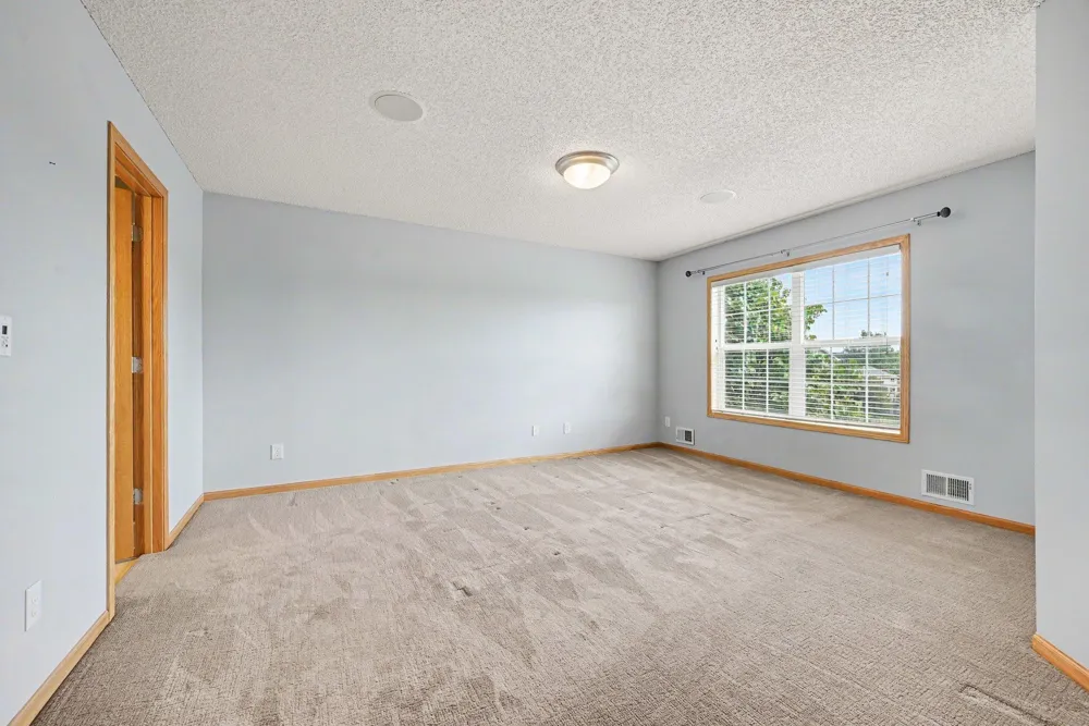 6034 Summit Curve S Cottage Grove, MN 55016