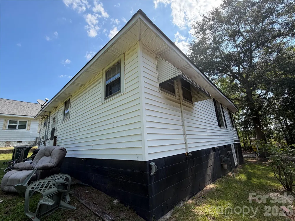 77 Franklin Street Wadesboro, NC 28170
