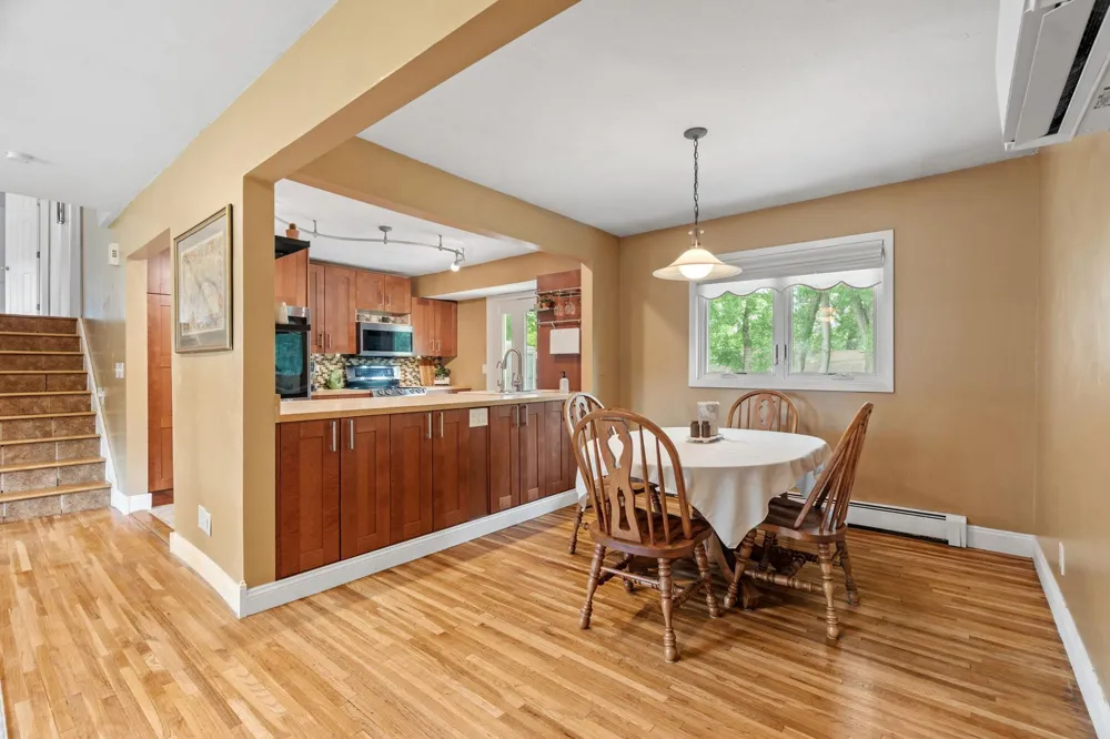 2216 E 114th Street Burnsville, MN 55337