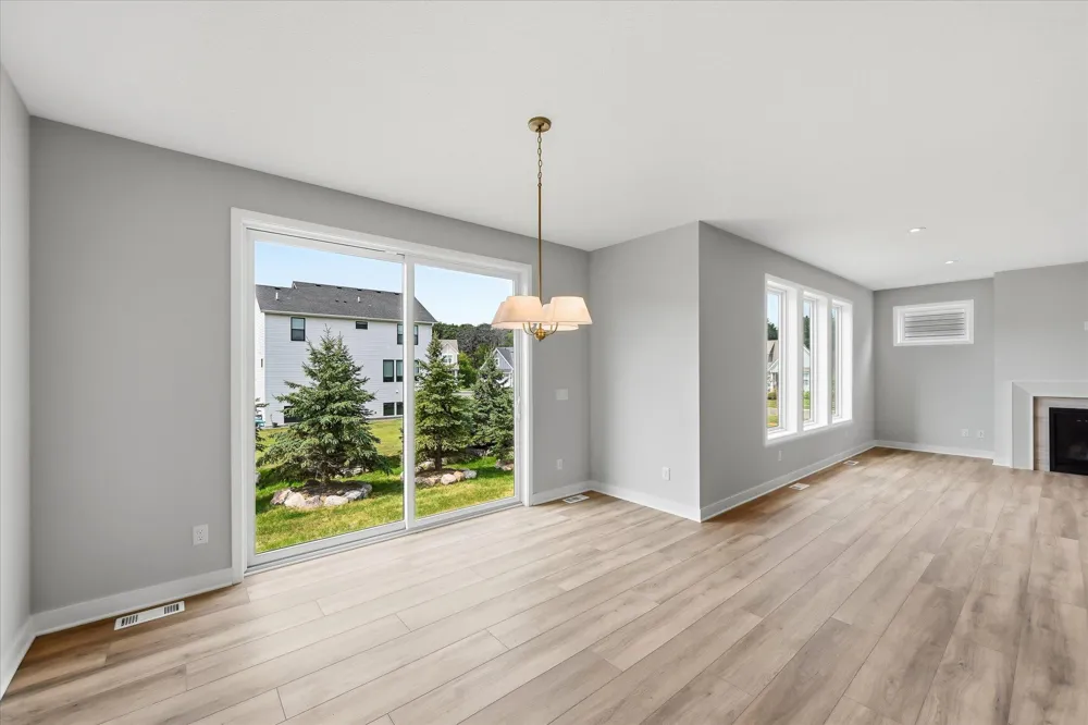 6126 Harkness Lane S Cottage Grove, MN 55016